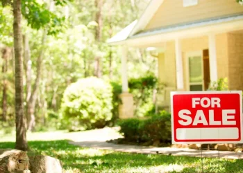 How to look for homes on probate